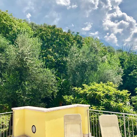 Juzzolino Villa *
